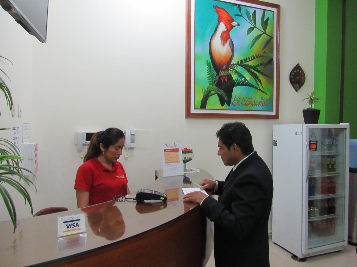 Alojamiento El Cardenal Икитос Экстерьер фото